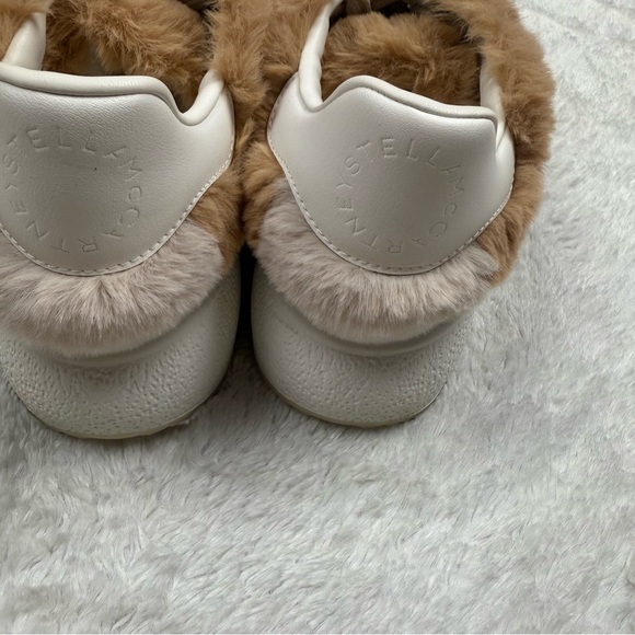 STELLA MCCARTNEY
Loop faux fur sneakers - Picture 5 of 7